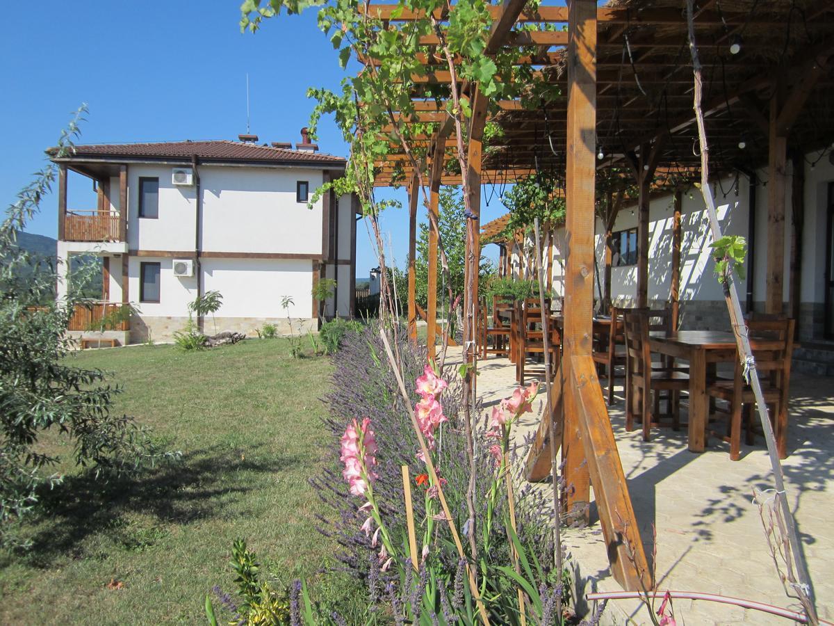 Vis Velika Bed and Breakfast Eksteriør billede